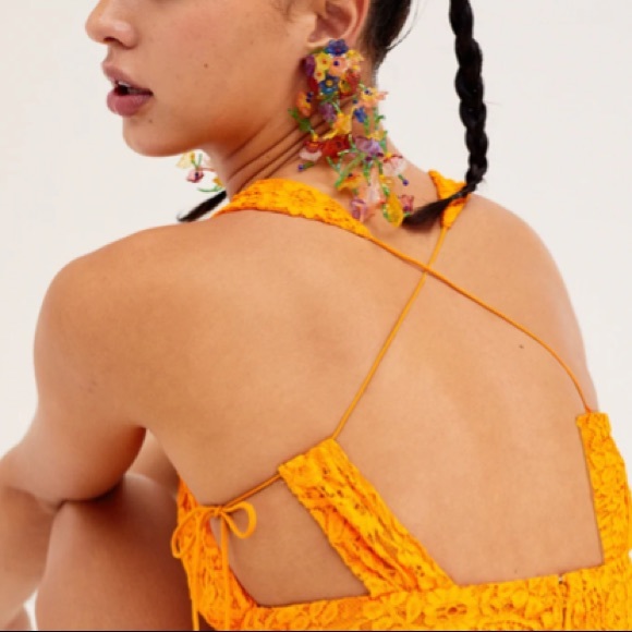 For Love and Lemons Carmela Flower Earrings - Picture 11 of 13
